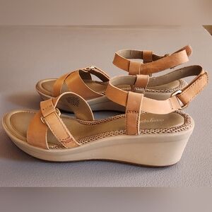 Easy Spirit wedge sandals, tan, Size 9N
